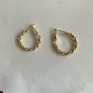 3/$20 Gold Tone Thin Twisted Circular Hoop Stud Clip Earrings 1” Pierced